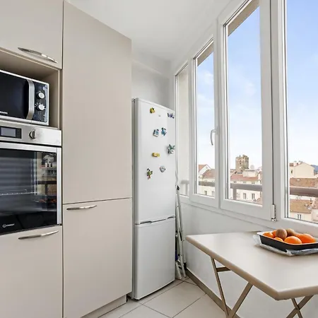 Apartment Centre Parking 2 Min Gare Saint-Raphaël