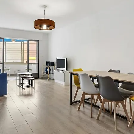 Apartment Centre Ville, Parking, 2 Min Gare Saint-Raphaël